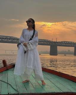 Tina Datta feet photo thumbnail