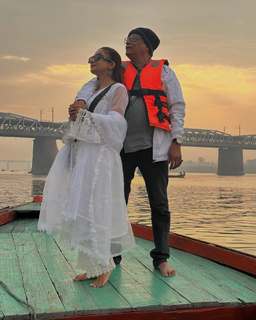 Tina Datta feet photo thumbnail