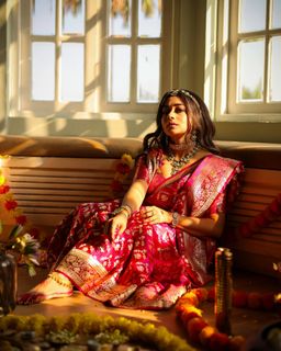 Tina Datta feet photo thumbnail