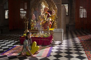 Tina Desai feet photo 5