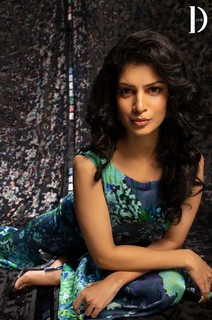 Tina Desai feet photo 7