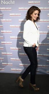 Tina Fey feet photo thumbnail