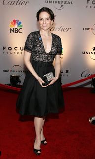 Tina Fey feet photo thumbnail