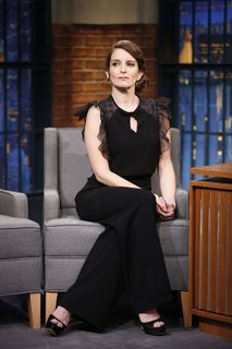 Tina Fey feet photo thumbnail