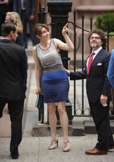Tina Fey feet photo thumbnail