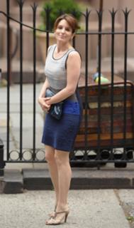 Tina Fey feet photo thumbnail