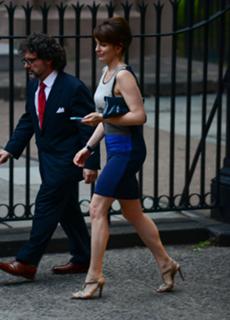 Tina Fey feet photo thumbnail