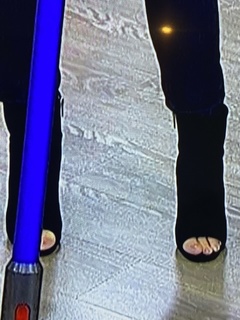 Tina Jennings feet photo 11