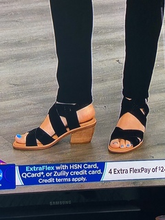 Tina Jennings feet photo 8