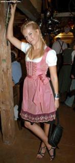 Tina Kaiser feet photo 17
