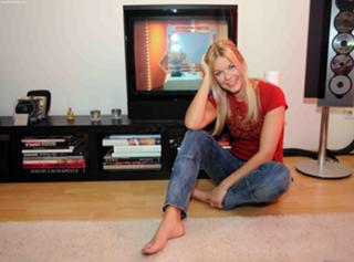 Tina Kaiser feet photo 9