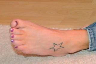 Tina Kaiser feet photo 20