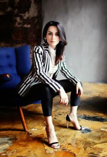 Tina Kandelaki feet photo thumbnail