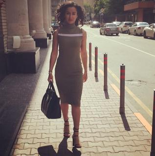 Tina Kandelaki feet photo thumbnail