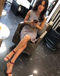 Tina Kandelaki feet photo thumbnail