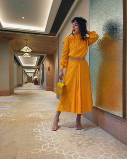 Tina Kandelaki feet photo thumbnail