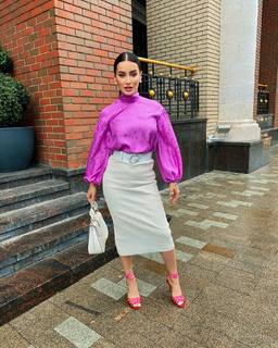 Tina Kandelaki feet photo thumbnail