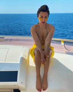Tina Kandelaki feet photo thumbnail
