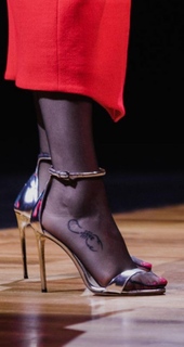 Tina Kandelaki feet photo thumbnail