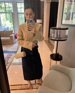 Tina Kandelaki feet photo thumbnail