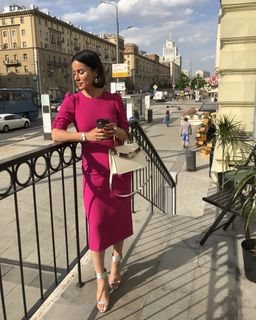 Tina Kandelaki feet photo thumbnail