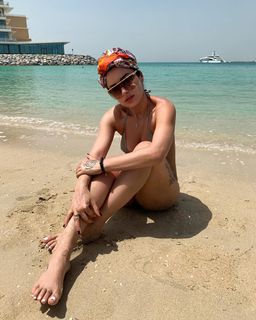 Tina Kandelaki feet photo thumbnail