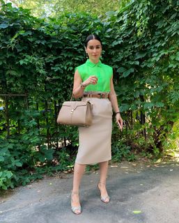 Tina Kandelaki feet photo thumbnail