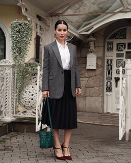 Tina Kandelaki feet photo thumbnail