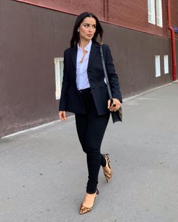Tina Kandelaki feet photo thumbnail