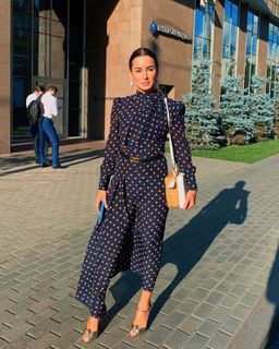 Tina Kandelaki feet photo thumbnail