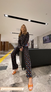 Tina Karol feet photo thumbnail