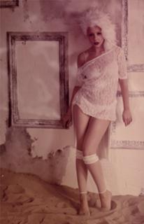 Tina Karol feet photo thumbnail