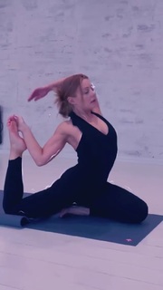 Tina Karol feet photo thumbnail