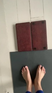 Tina Karol feet photo thumbnail