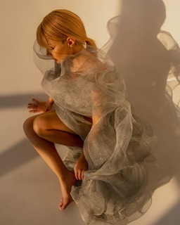 Tina Karol feet photo thumbnail