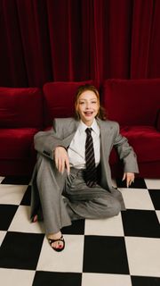 Tina Karol feet photo thumbnail