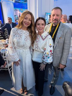 Tina Karol feet photo thumbnail