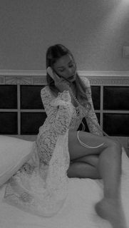 Tina Karol feet photo thumbnail