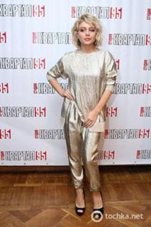 Tina Karol feet photo thumbnail