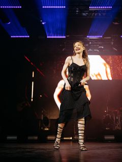 Tina Karol feet photo 15