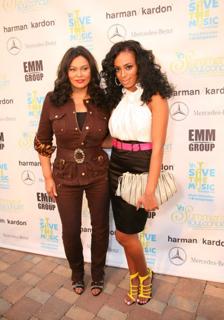 Tina Knowles feet photo 19