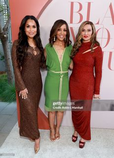 Tina Knowles feet photo 3