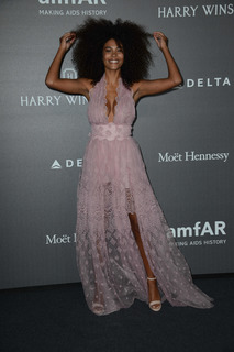 Tina Kunakey feet photo 4