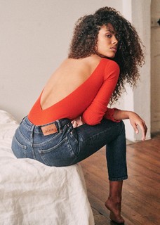 Tina Kunakey feet photo 7