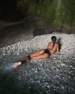 Tina Kunakey feet photo 4