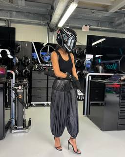 Tina Kunakey feet photo 17