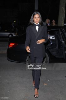 Tina Kunakey feet photo 7