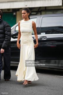 Tina Kunakey feet photo 4