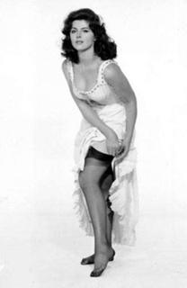 Tina Louise feet photo thumbnail