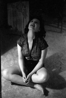 Tina Louise feet photo thumbnail